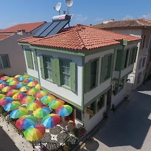 Flora Otel