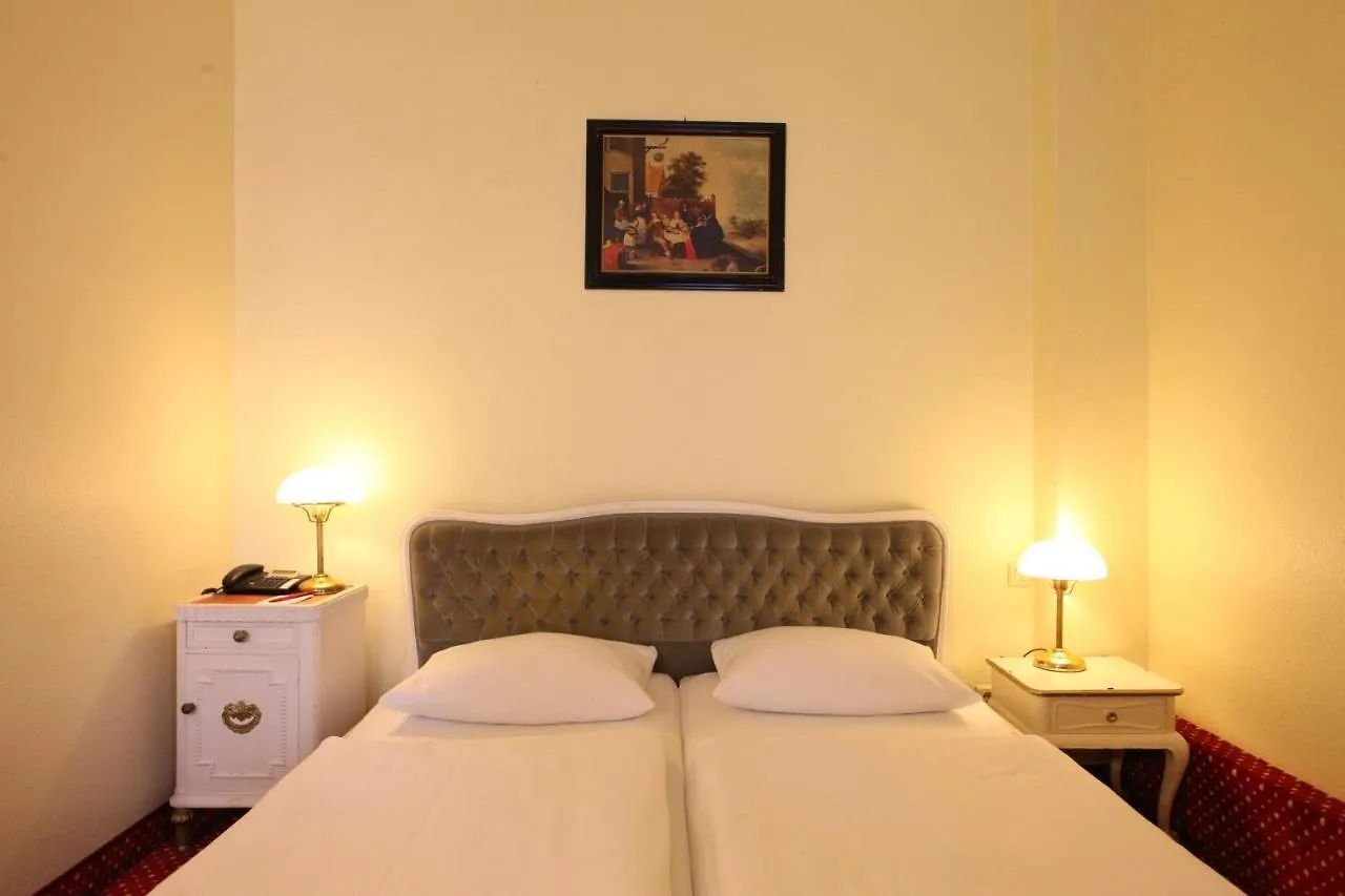 Otel Acom-Hotel Berlin Kurfuerstendamm